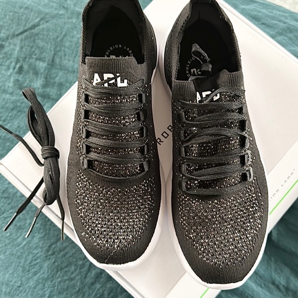 APL (Athletic Propulsion Lab) Breeze Mesh Black White Sneakers Running Shoes NEW - Picture 6 of 7